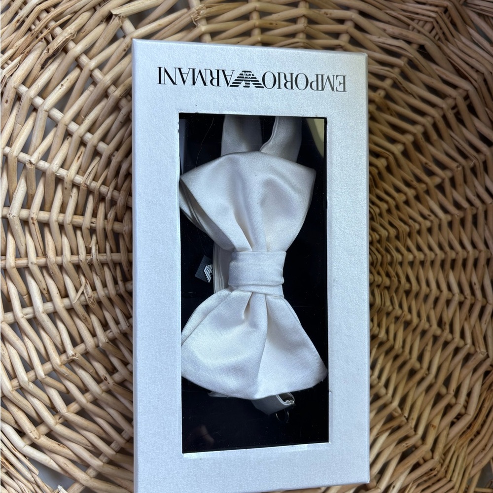 New - Emporio Armani White Bow Tie